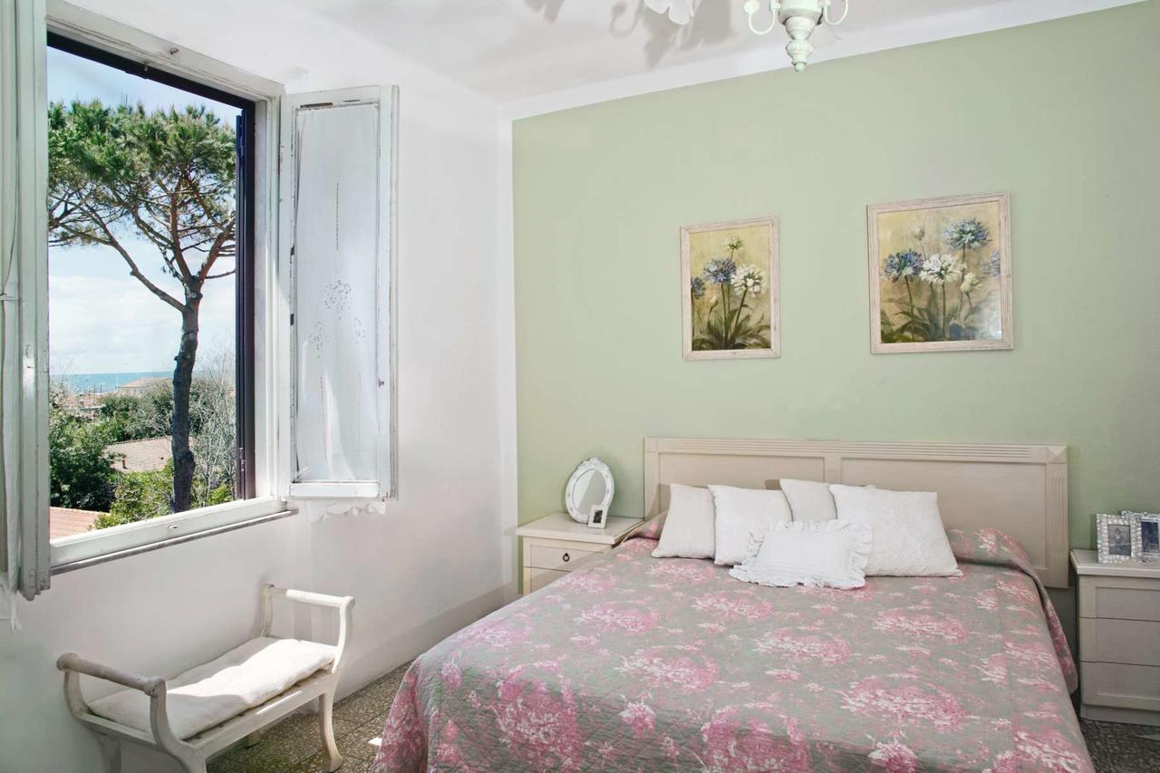מרינה די פיאטרסנטה Villa La Fonte חדר תמונה